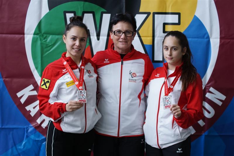 Read more about the article Celo-Sisters bei WKF Youth League versilbert